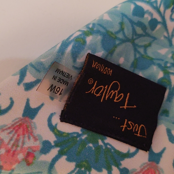 Just...Taylor Sleeveless Shift Dress - Picture 8 of 10